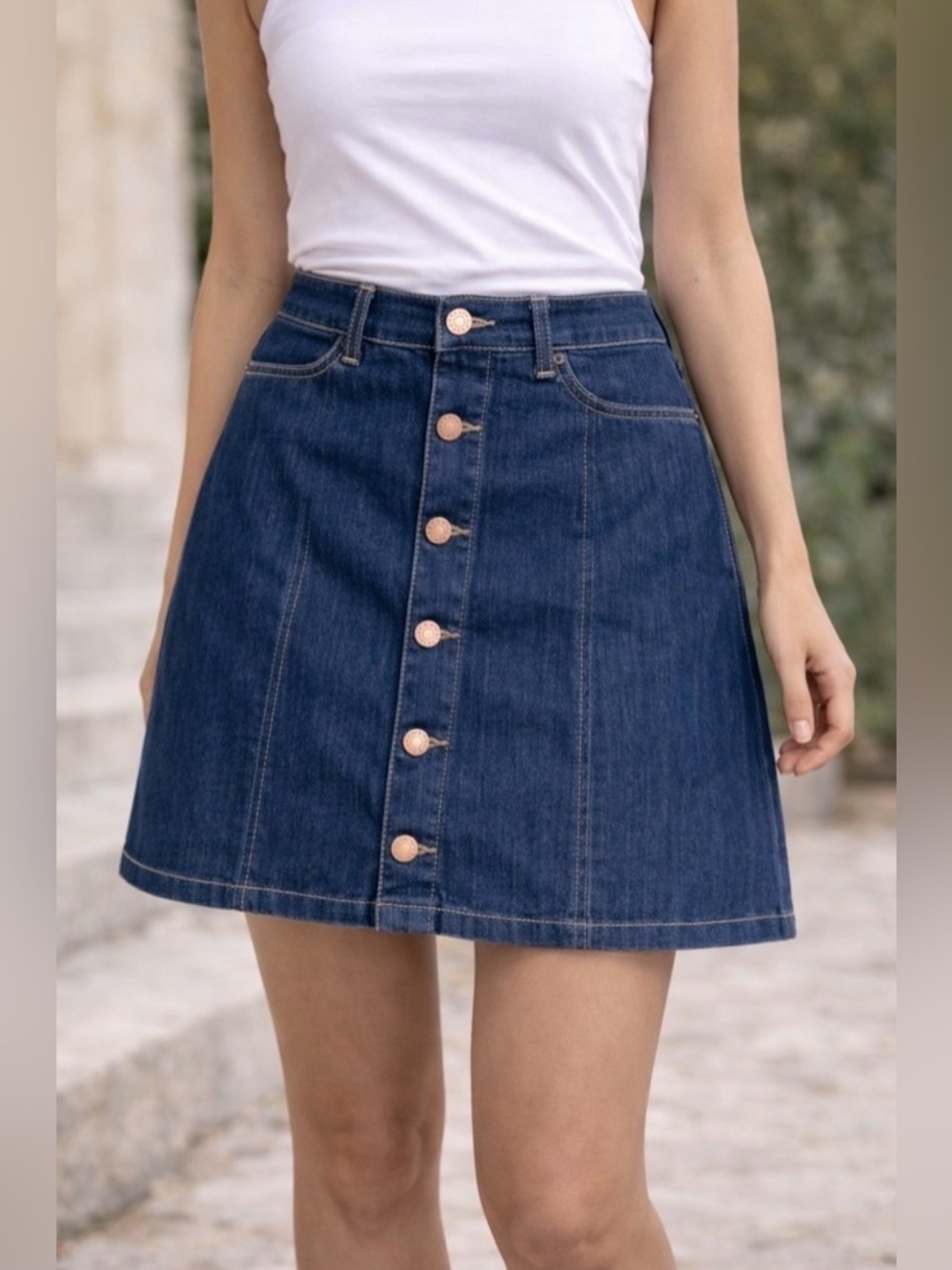 CELEBRITY PINK Denim
Button Front Mini Skirt - Size
Junior 13/31